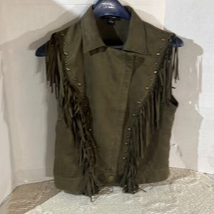 Double Zero Vest size girls Large